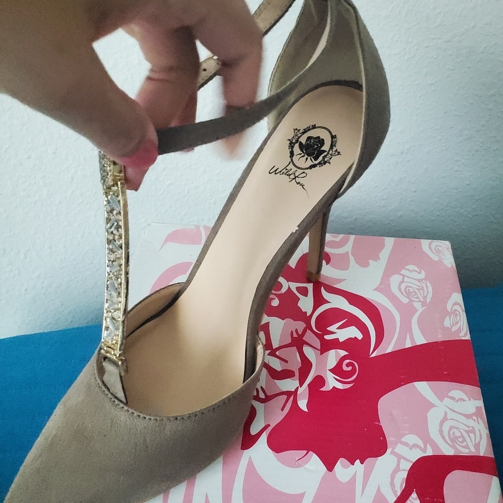Heels Beige 10